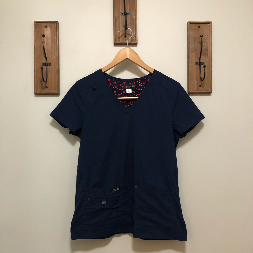 Koi Basics Katie Women's 4-Pocket Mock Wrap STRETCH Scrub Top in Navy